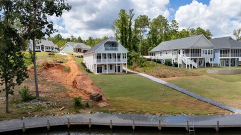 Single Family Residence in Greenwood SC 301 Portland Circle.jpg
