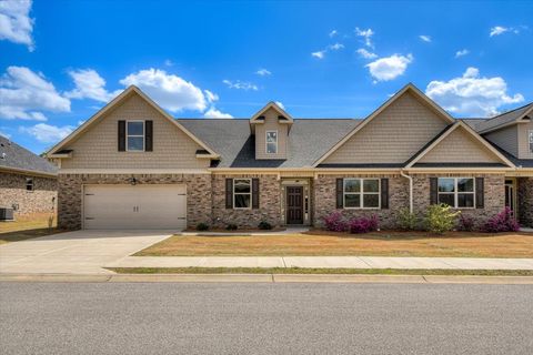 Single Family Residence in Greenwood SC 123 Whirlaway Ct.jpg