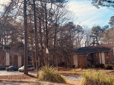 Multi Family in Greenwood SC 113 Windtree Ct.jpg