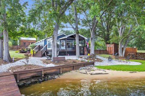 Single Family Residence in Waterloo SC 740 Old Oak Tree Rd.jpg