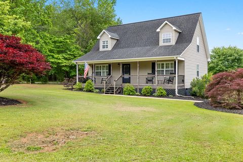 Single Family Residence in Inman SC 1 Dallas St.jpg