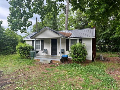 Single Family Residence in Greenwood SC 428 E Sproles Ave.jpg