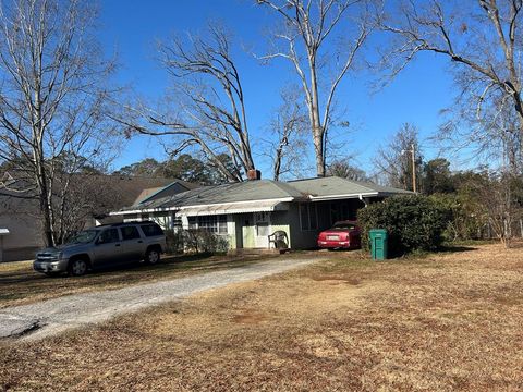 Single Family Residence in Greenwood SC 105 Chesterfield Ct.jpg