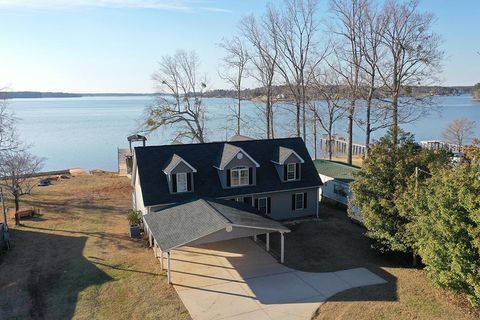 Single Family Residence in Chappells SC 2608 Scurry Island Rd.jpg
