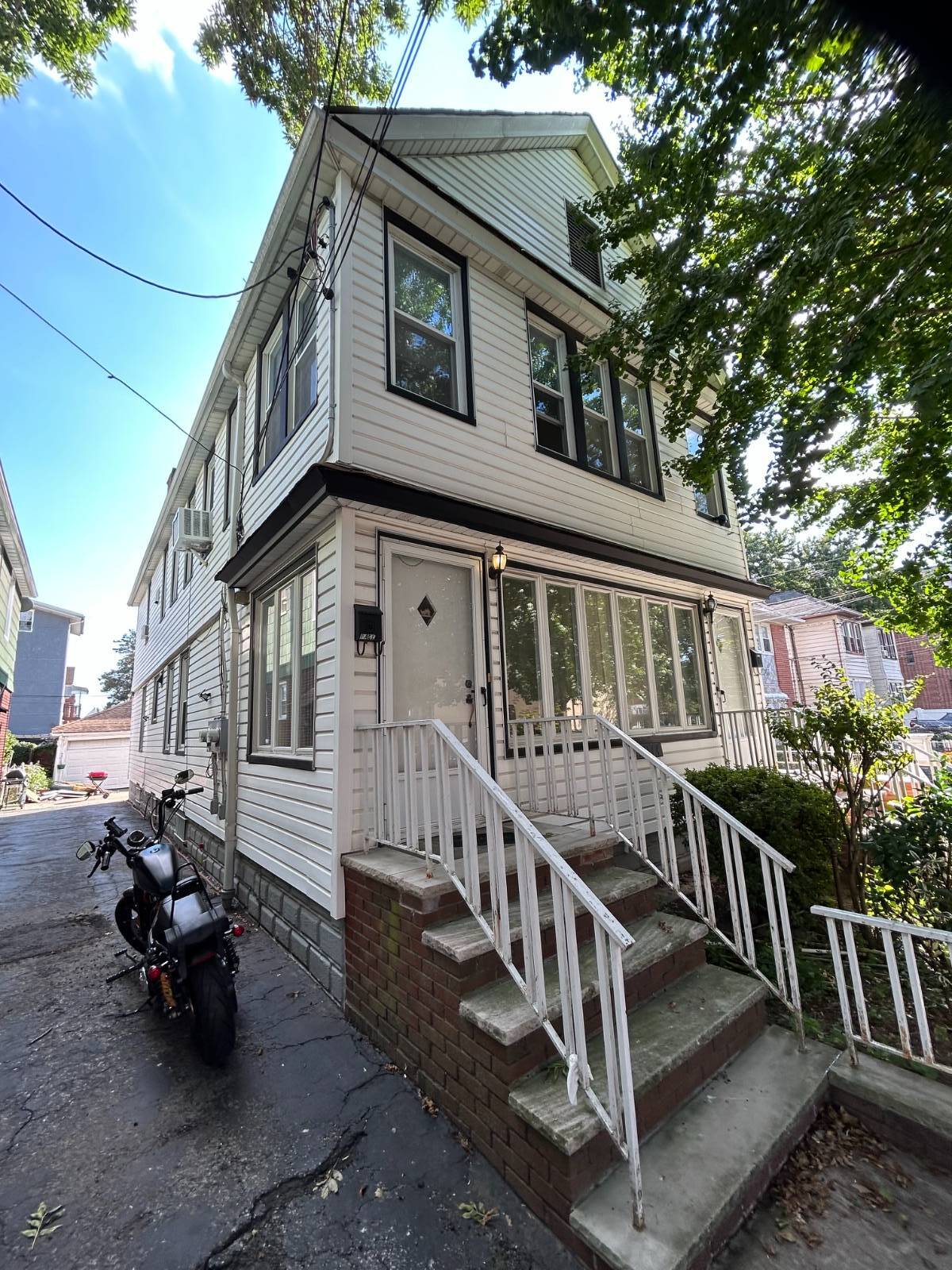 159 14 43rd Ave, Flushing, NY 11358