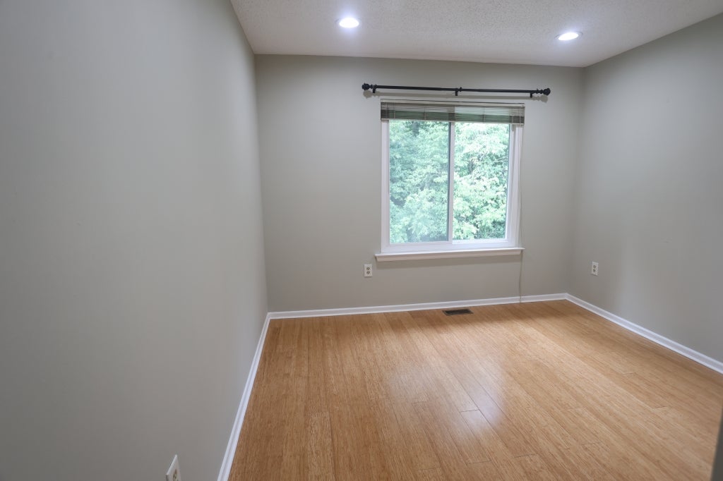65 Hampshire Dr, Plainsboro, NJ 08536 photo