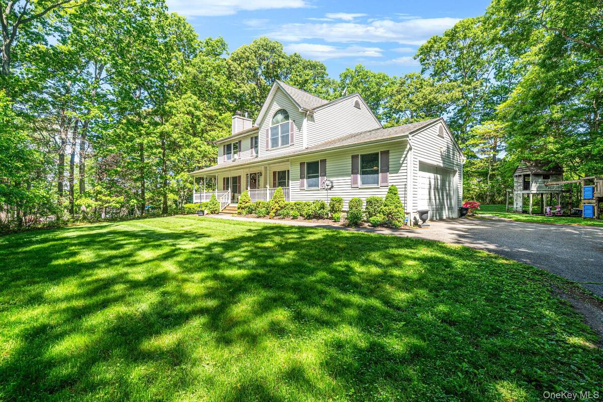283 Route 25a, Wading River, NY 11792