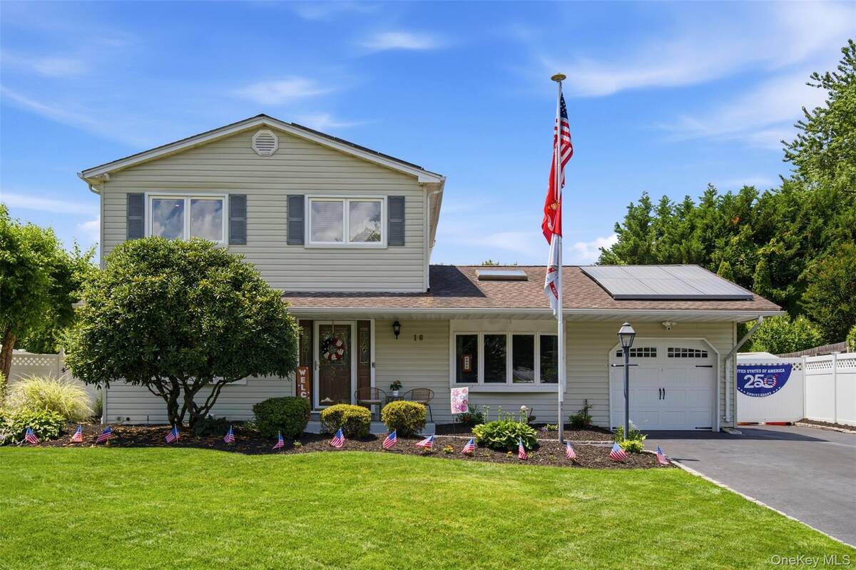 18 Executive Dr, Hauppauge, NY 11788 photo