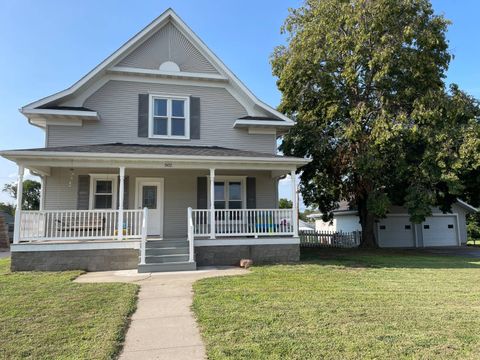 Single Family Residence in Deshler NE 502 E Hebron Ave.jpg