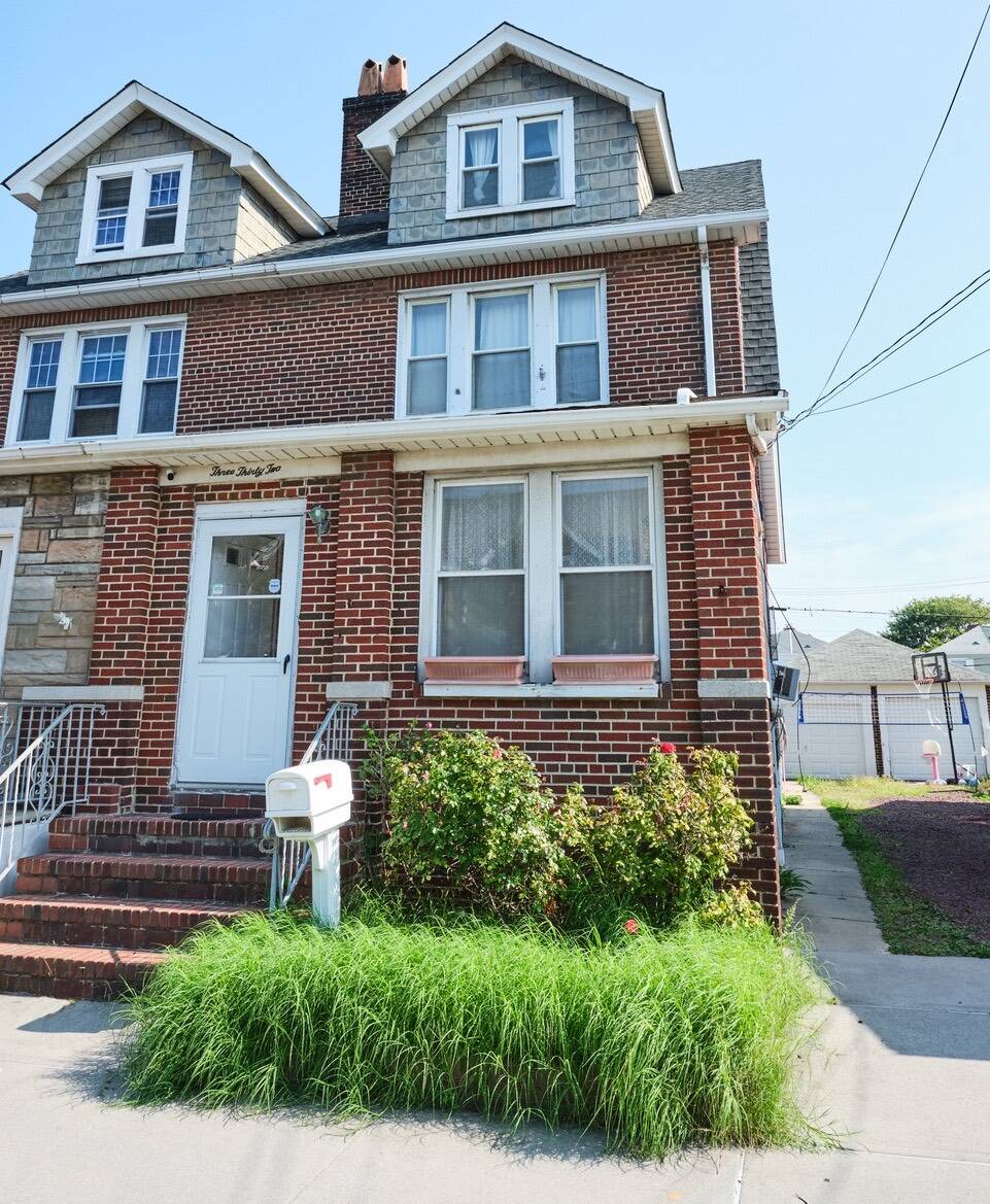 332 Beach 91 St, Rockaway Beach, NY 11693