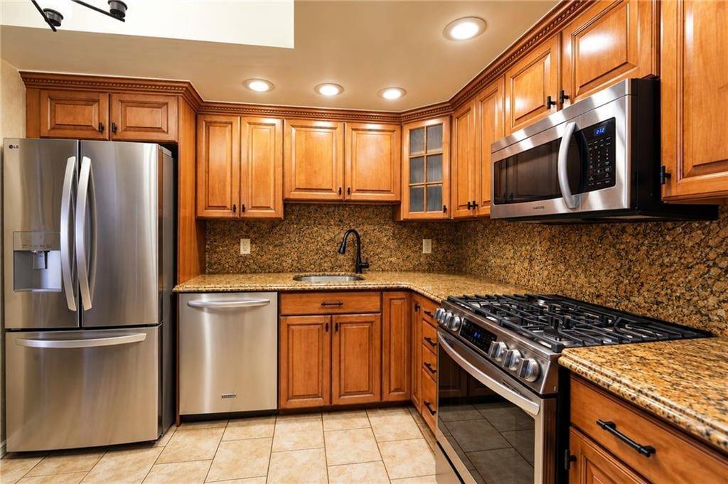 2924 86th St, Brooklyn, NY 11223 photo