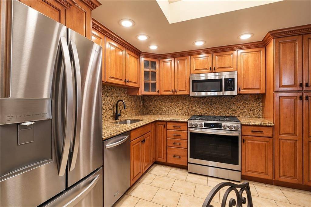 2924 86th St, Brooklyn, NY 11223 photo