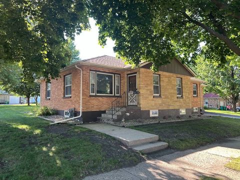  in Jackson MN 801 Park Street.jpg