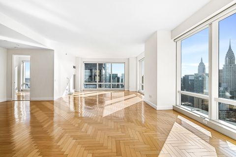 Condominium in New York NY 845 United Nations Plaza #52C 3.jpg
