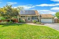 204 3rd St, Deer Park, NY 11729