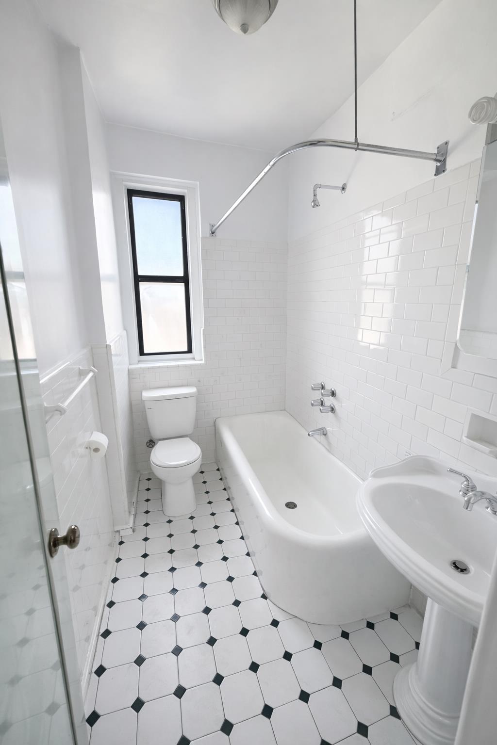 1825 Riverside Dr #5 B, New York, NY 10034 photo