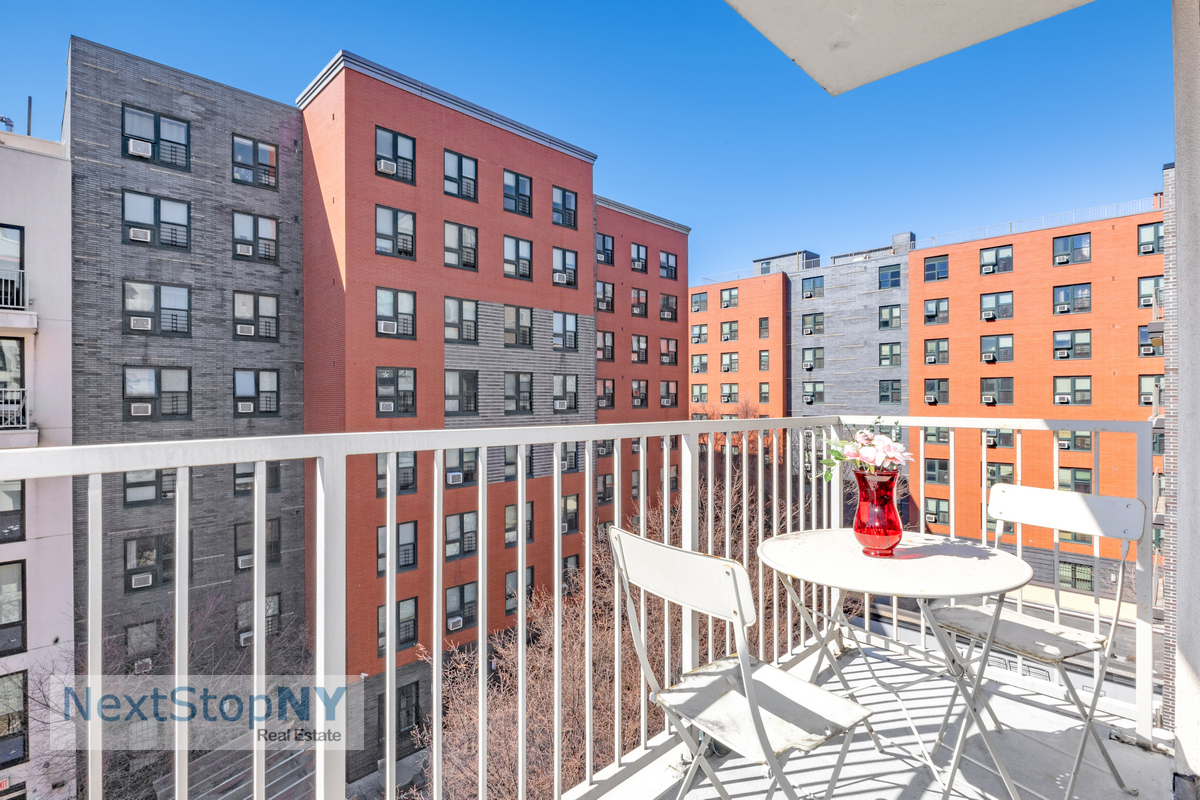 Condominium in New York NY 48 East 132nd Street #5C 9.jpg