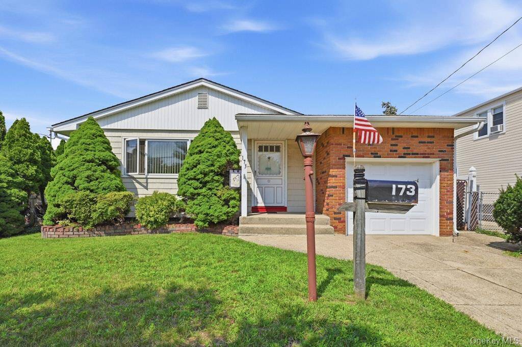 173 12th St, Bethpage, NY 11714 photo