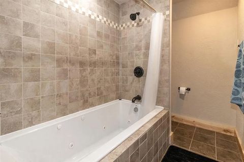 Single Family Residence in Tioga ND 214 1st street NW St 2.jpg
