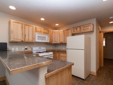 Single Family Residence in Tioga ND 214 1st street NW St 9.jpg