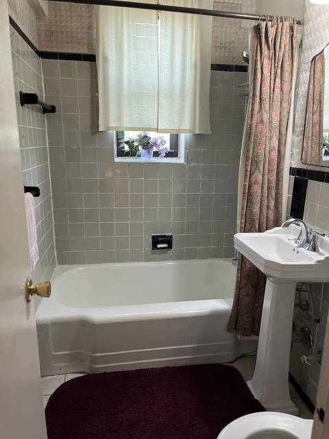 740 E 232nd St #3 E, Bronx, NY 10466 photo