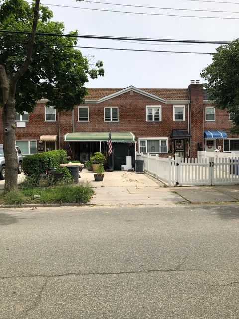 Single Family Residence in Bronx NY 1176 Fairfax Ave.jpg