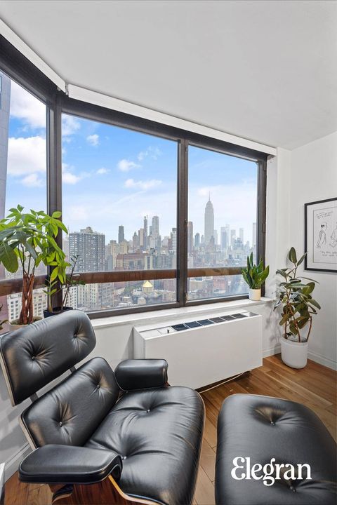 Condominium in New York NY 630 First Avenue #31G.jpg