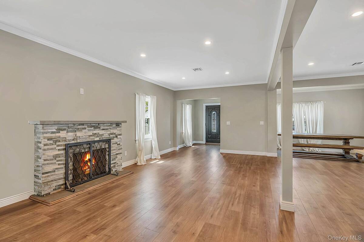 1365 Langdon Blvd, Rockville Centre, NY 11570 photo