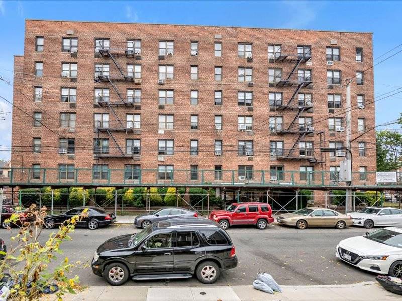 2475 11th St, Brooklyn, NY 11235