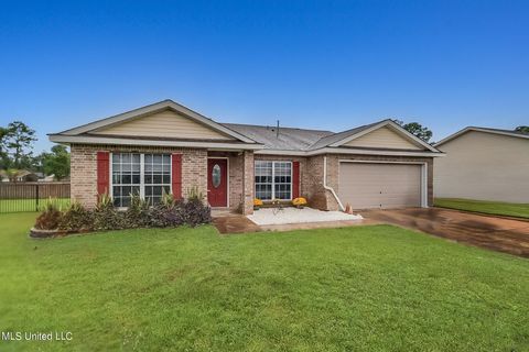 Single Family Residence in Biloxi MS 2235 Sweet Bay Cove.jpg