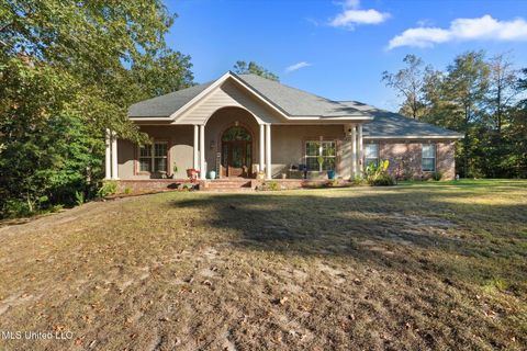 Single Family Residence in Hattiesburg MS 20 Cimarron Drive.jpg