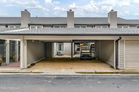 Condominium in Ridgeland MS 14 Breakers Lane.jpg