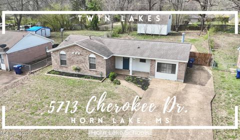 Single Family Residence in Horn Lake MS 5713 Cherokee Dr Drive.jpg