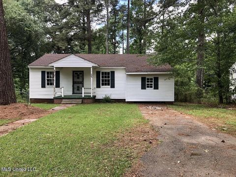 Single Family Residence in Jackson MS 3565 Bowers Street.jpg