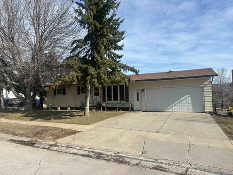 Single Family Residence in Sturgis SD 109 David Drive.jpg