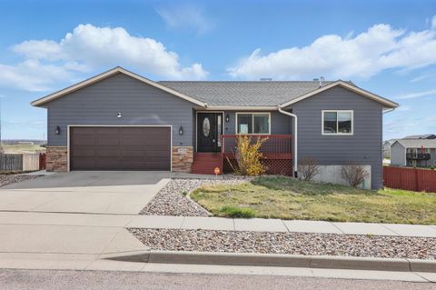 Single Family Residence in Rapid City SD 4406 Titan Drive.jpg