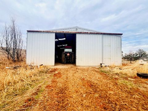 Farm in Garryowen MT 435 W Onion Creek Road 9.jpg