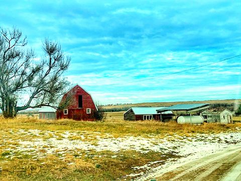 Farm in Garryowen MT 435 W Onion Creek Road 5.jpg