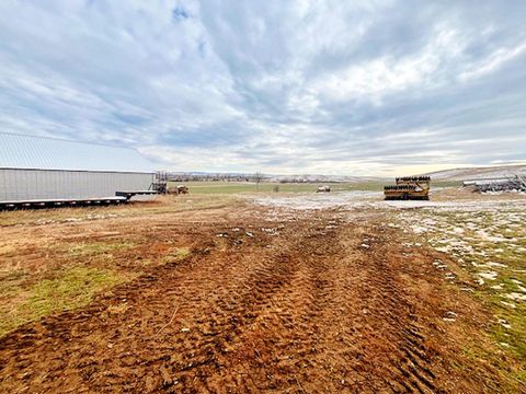 Farm in Garryowen MT 435 W Onion Creek Road 24.jpg