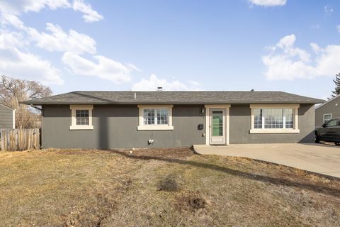 Single Family Residence in Rapid City SD 506 E Oakland Street.jpg