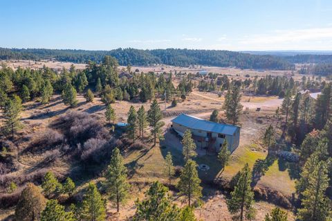 Single Family Residence in Sundance WY 60 Marlin Trail.jpg