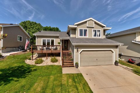 Single Family Residence in Rapid City SD 1105 Range View Circle.jpg