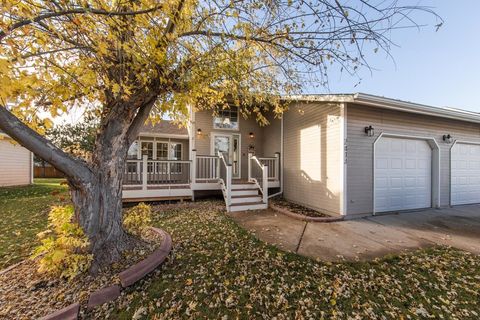 Single Family Residence in Spearfish SD 2413 N 2nd Street.jpg