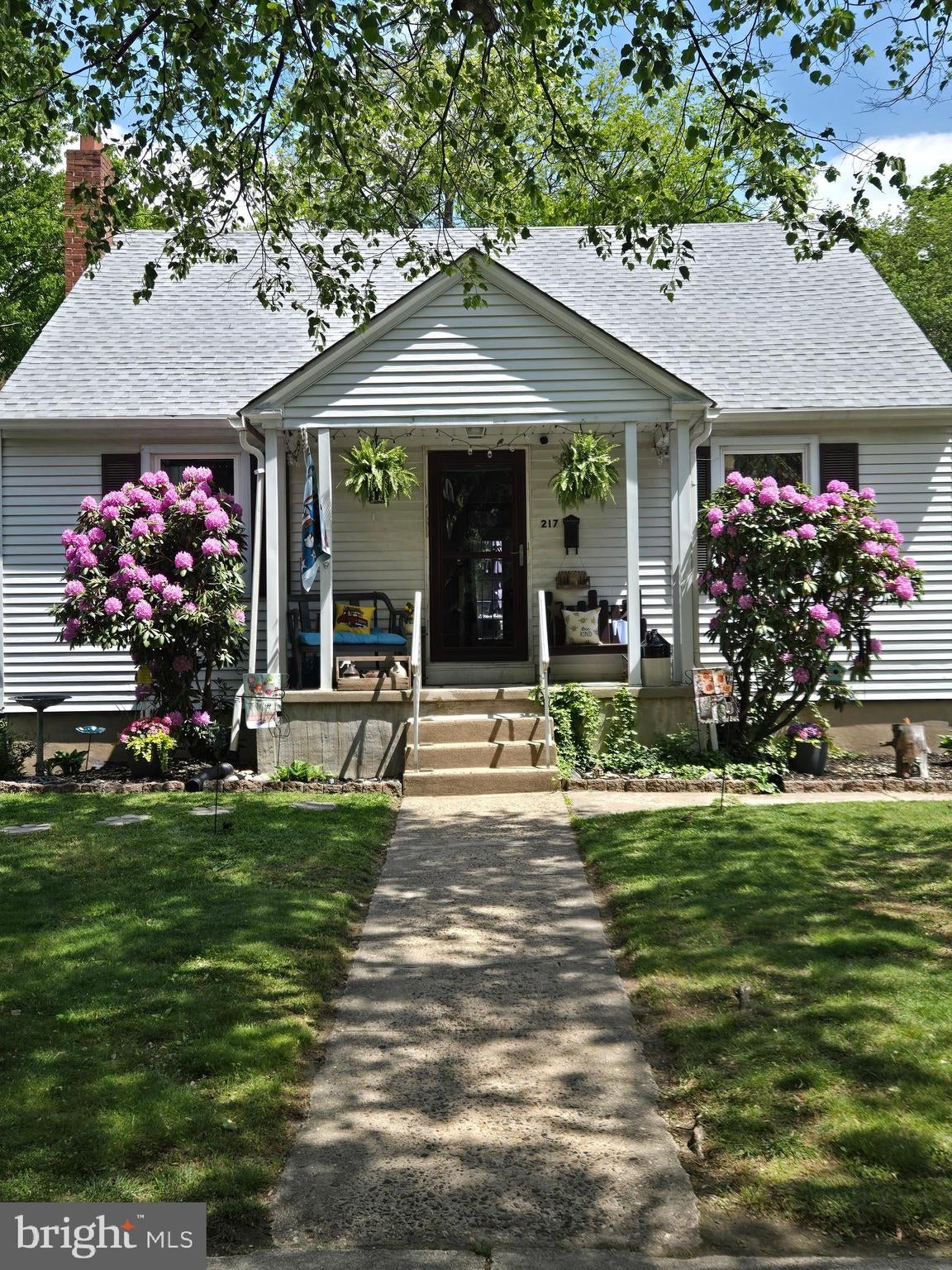 217 Elm Ave, Riverton, NJ 08077