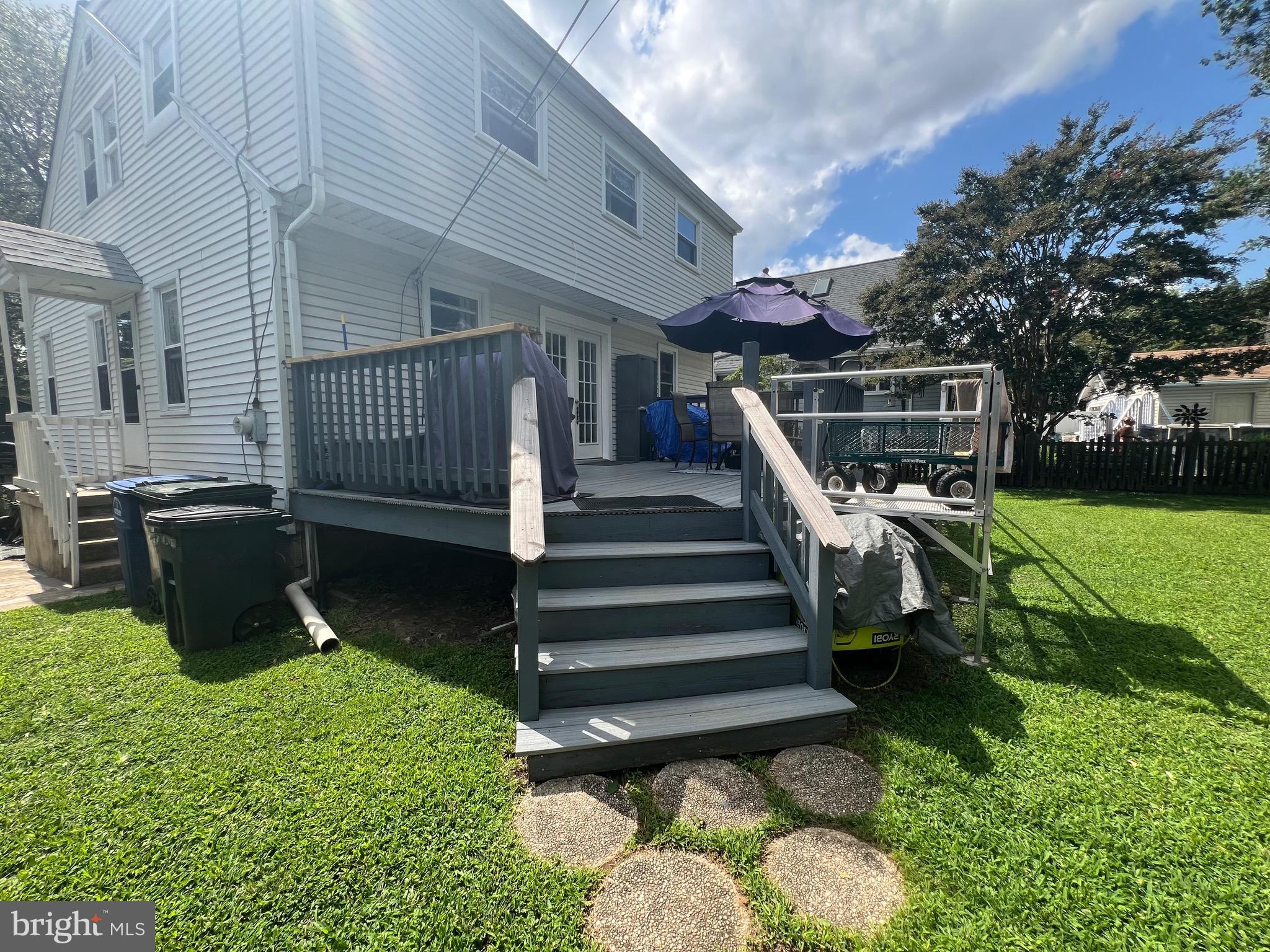 217 Elm Ave, Riverton, NJ 08077 photo