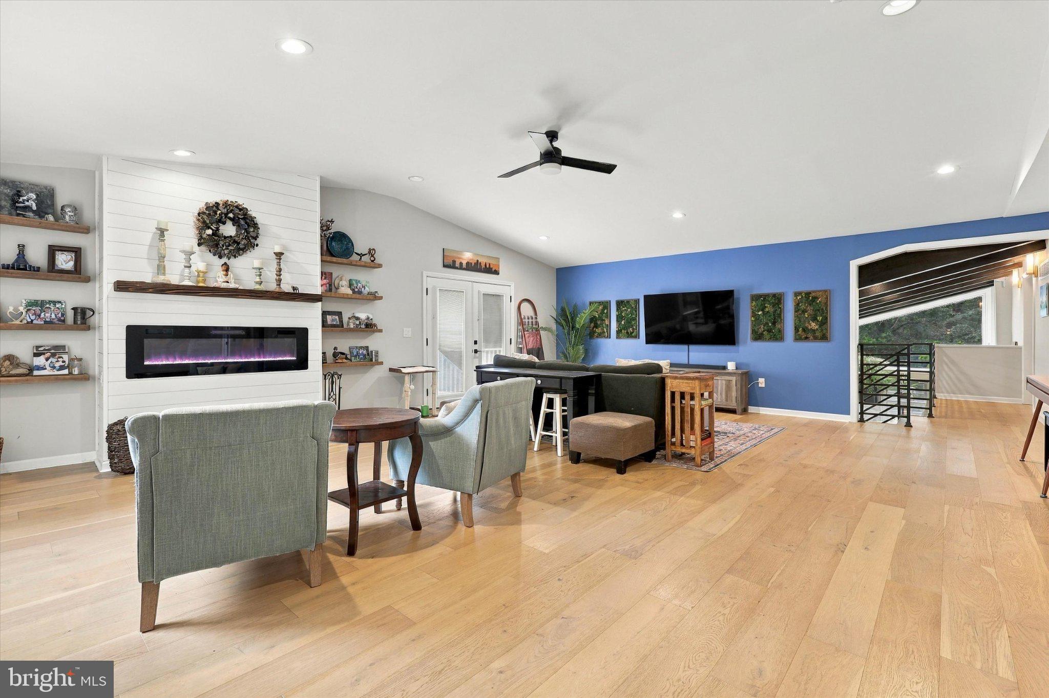 615 Fox Run Rd, Deptford, NJ 08096 photo