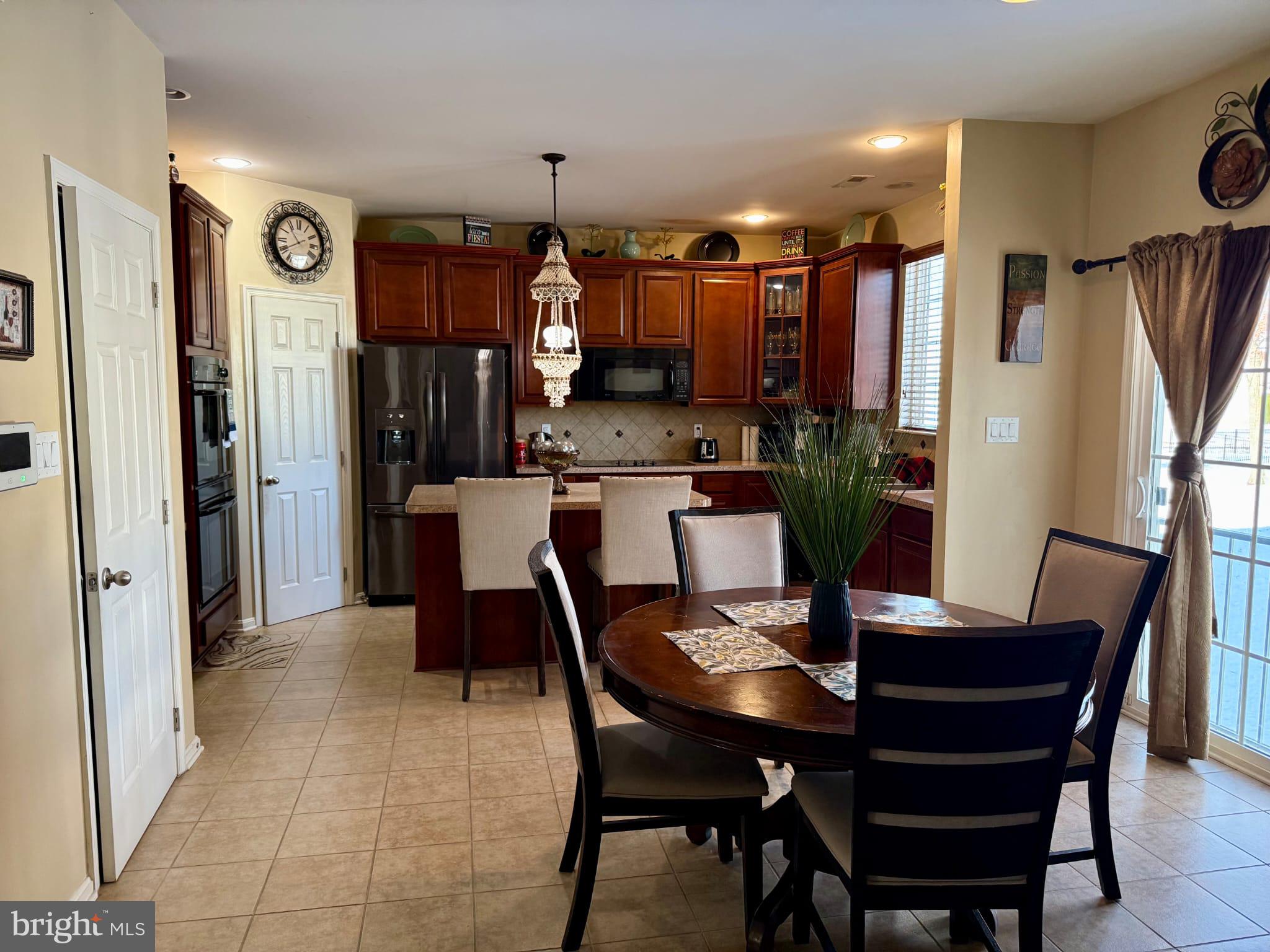 1037 Suffolk Dr, Williamstown, NJ 08094 photo