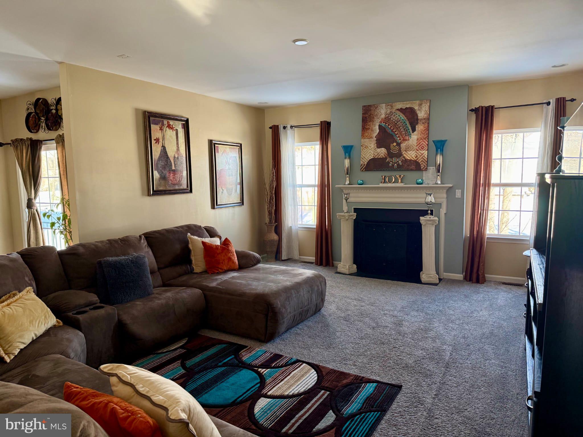 1037 Suffolk Dr, Williamstown, NJ 08094 photo