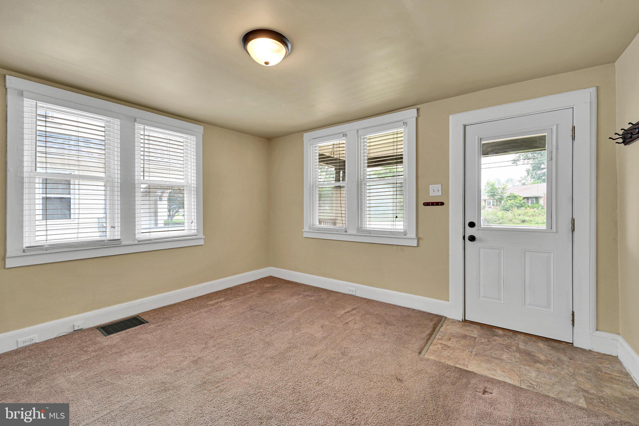 2147 Philadelphia Pike, Lancaster, PA 17602 photo