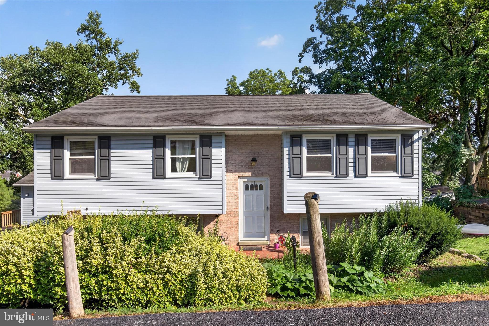 500 Rambler Rd, Manheim, PA 17545